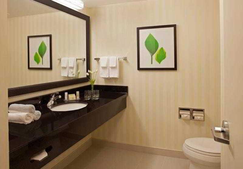 Fairfield Inn & Suites By Marriott Toronto Mississauga Ngoại thất bức ảnh