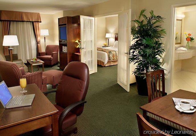 Fairfield Inn & Suites By Marriott Toronto Mississauga Ngoại thất bức ảnh