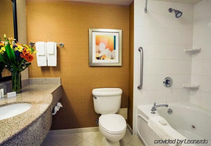 Fairfield Inn & Suites By Marriott Toronto Mississauga Ngoại thất bức ảnh